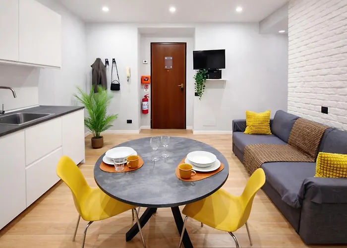 Simona's Vatican Apartment